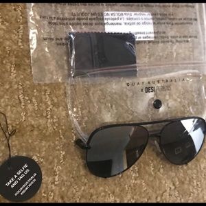 Quay Australia Desi High Key Sunglasses